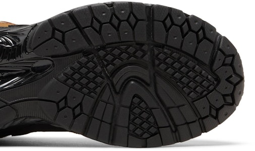 The Basement x New Balance 2002R Marrón Tierra M2002RBC Purchase The Basement x New Balance 2002R Marrón Tierra M2002RBC