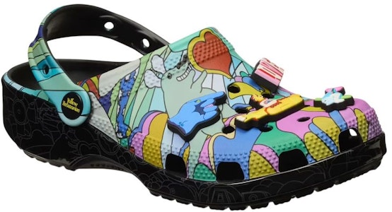 The Beatles x Crocs Classic Clog ‘Pepperland’ - Selipar Crocs The Beatles 'Pepperland'. 210895-90H Lookbook The Beatles x Crocs Classic Clog ‘Pepperland’ - Selipar Crocs The Beatles 'Pepperland'. 210895-90H