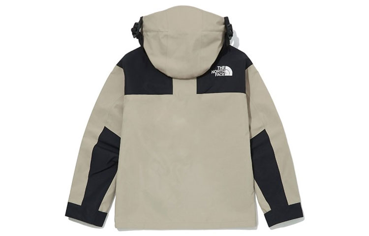 Lookbook THE NORTH FACE 1990 GTX Jaket Berlengan Warna Beige Uniseks NJ2GM00B