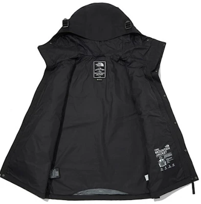 北面1990系列标志男女通用黑色户外连帽夹克 NJ2GM00A Shop 北面1990系列标志男女通用黑色户外连帽夹克 NJ2GM00A