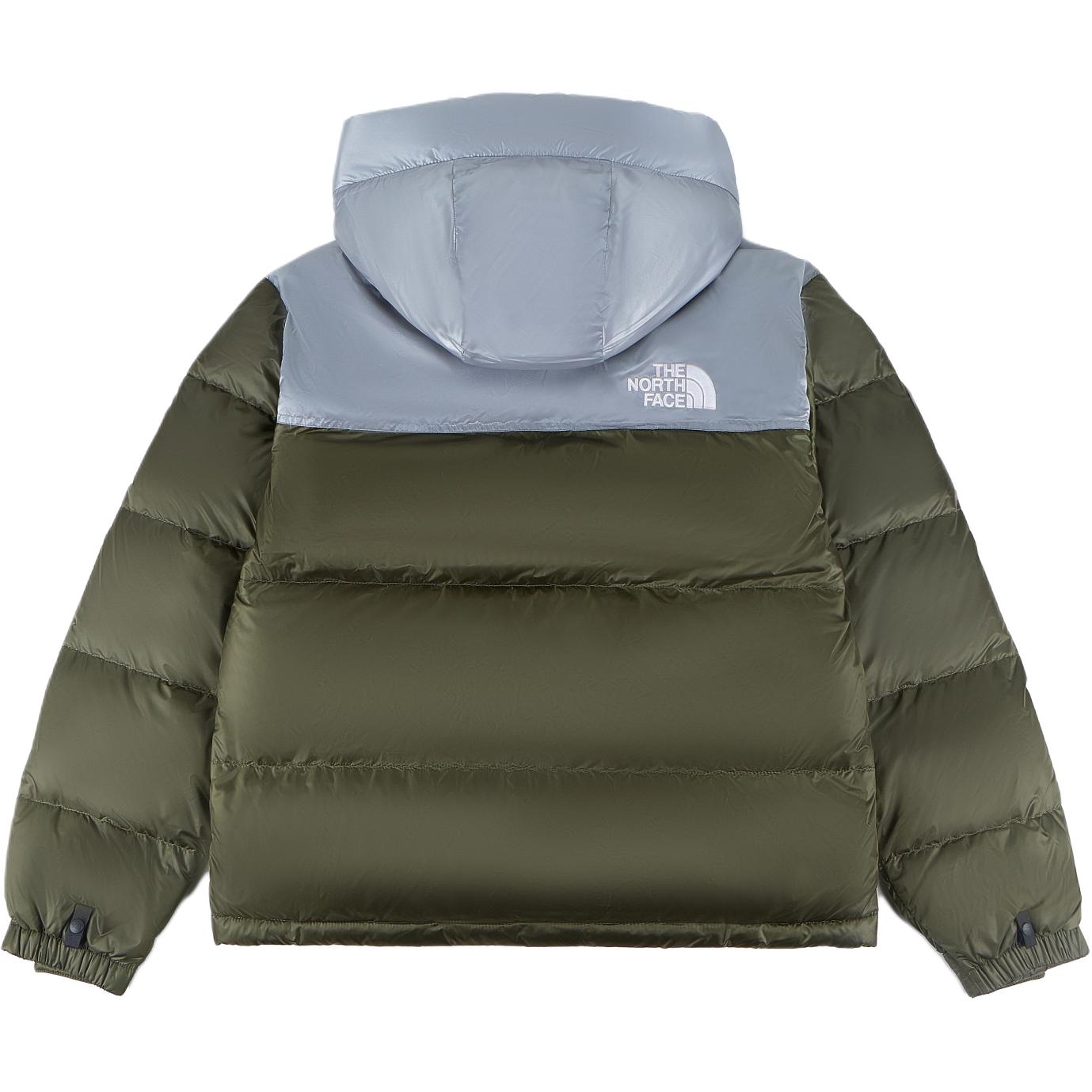 Lookbook The North Face 1996 Retro Nuptse Chaqueta Puffer Logo Gris Verde Unisex. NI1DN60A