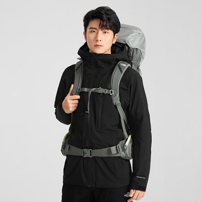 노스페이스 블랙 후드 긴소매 재킷 NF0A4QWV-JK3 Lookbook 노스페이스 블랙 후드 긴소매 재킷 NF0A4QWV-JK3