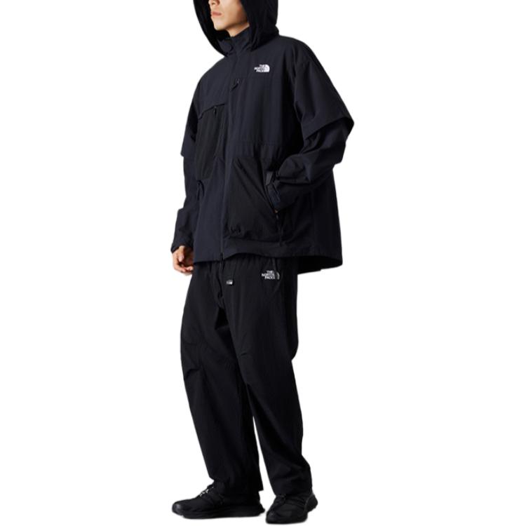 Shop The North Face 都會探險多口袋防水防風外套 黑色 NF0A8A8C-JK3