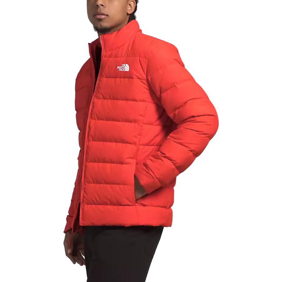 Lookbook THE NORTH FACE Aconcagua 3 Chaqueta Roja con Cremallera y Estampado de Letras NF0A84HZ-15Q