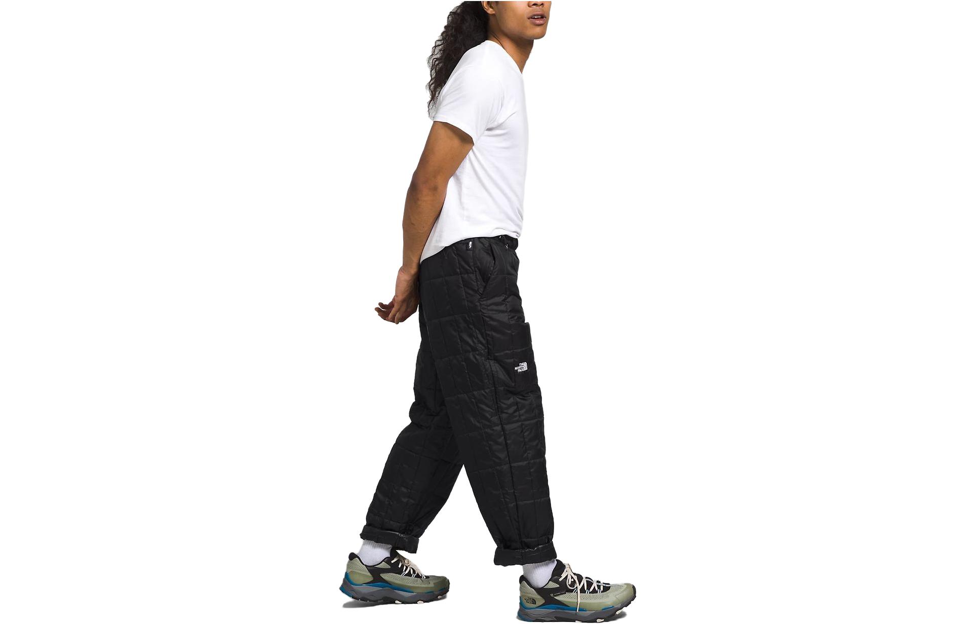 The North Face Black Mid-Rise Straight-Fit Casual Pants NF0A84HL-JK3