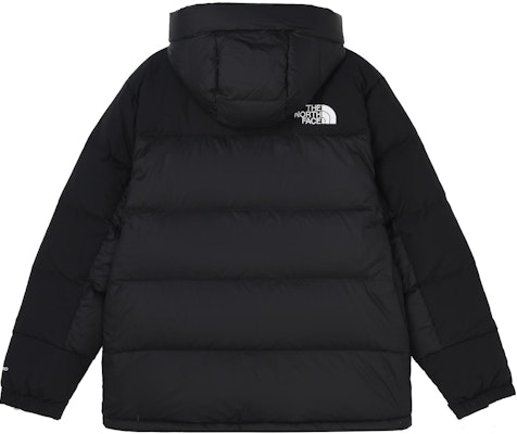 ザ・ノース・フェイス ブラック ロゴ入りフード付き冬用ダウンジャケット NF0A4QYXJK3-YC Lookbook ザ・ノース・フェイス ブラック ロゴ入りフード付き冬用ダウンジャケット NF0A4QYXJK3-YC