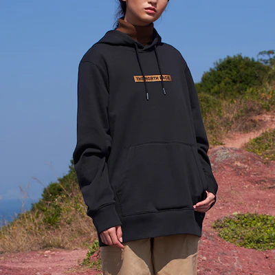The North Face 黑色牛年Logo連帽上衣 男女限定版 NF0A4UDK-JK3 Shop The North Face 黑色牛年Logo連帽上衣 男女限定版 NF0A4UDK-JK3