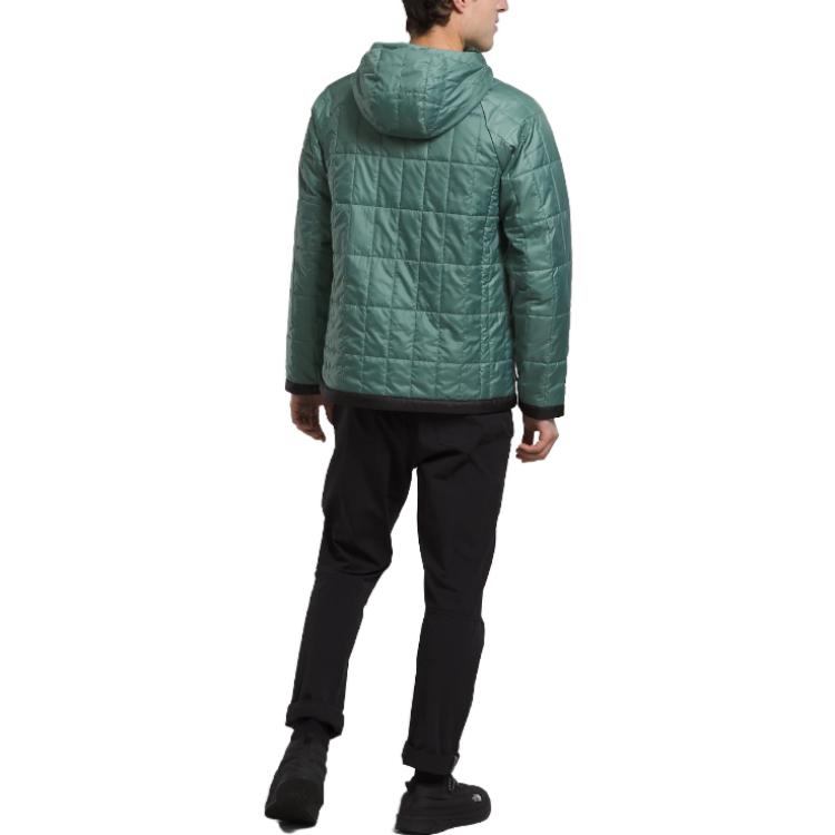 Lookbook 노스페이스 서카로프트 ¼-집 그린 후디 자켓. NF0A84HN-KIB