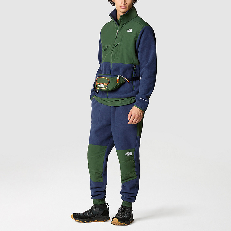 Shop THE NORTH FACE Denali 復古抓毛外套 拼接配色款 NF0A7UR2-OBH