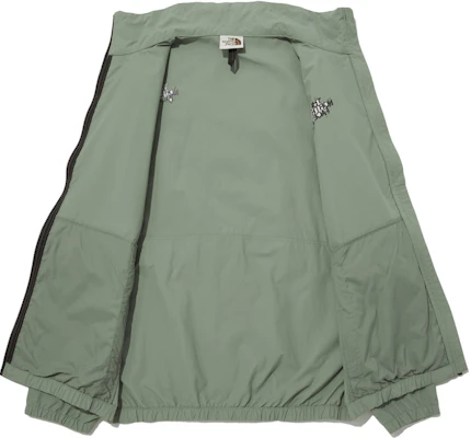 The North Face 綠色Logo印花拉鍊外套 男女適用 NJ3BP03L Shop The North Face 綠色Logo印花拉鍊外套 男女適用 NJ3BP03L