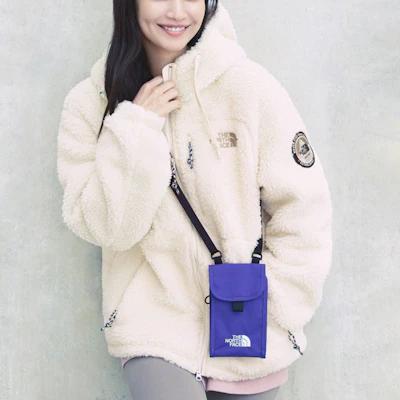 The North Face Logo Fleece Hoodie Beige Unisex Poket Pelbagai Fit Santai NJ4FM57A Cheap The North Face Logo Fleece Hoodie Beige Unisex Poket Pelbagai Fit Santai NJ4FM57A