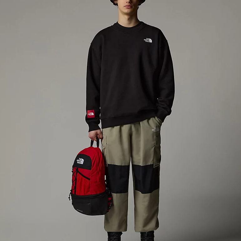 Shop The North Face 黑色長袖Logo印花圓領衫 NM5MQ-05A