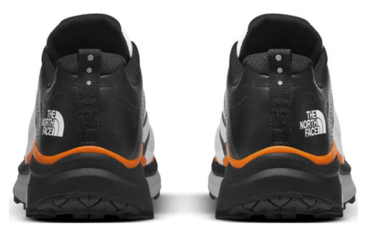 Shop 北面低帮‘黑色户外功能’ NF0A4T3P