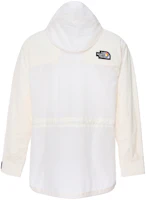 Lookbook The North Face M Outline Anorak 彩虹Logo連帽外套 白色 NF0A5J4V-N3N