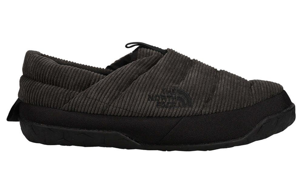 Lookbook The North Face Nuptse Corduroy Low 'Triple Negro' NF0A7W4M-KX7