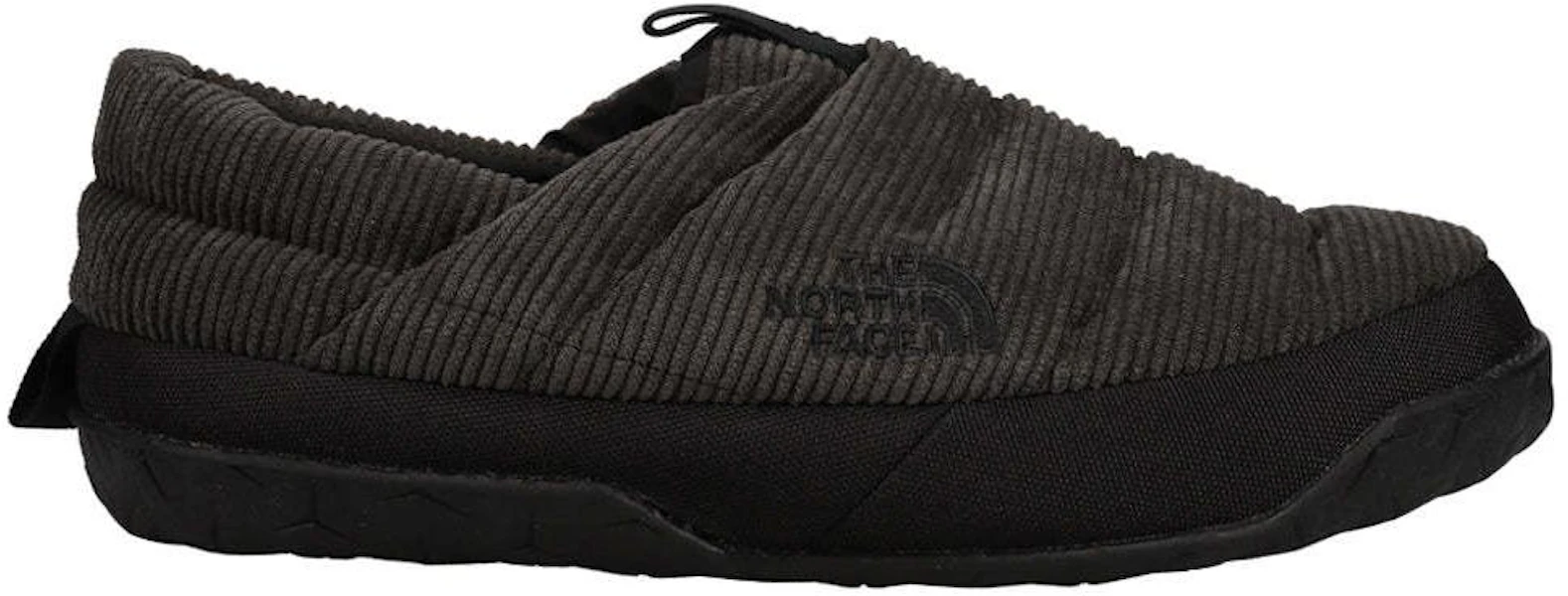 The North Face Nuptse Corduroy Low 'Triple Negro' NF0A7W4M-KX7 Lookbook The North Face Nuptse Corduroy Low 'Triple Negro' NF0A7W4M-KX7