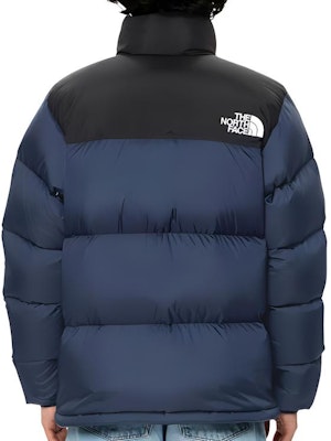 노스페이스 눕시 FW24 발트로 네이비 블루 로고 자수 패딩 재킷. ND92335-UN Purchase 노스페이스 눕시 FW24 발트로 네이비 블루 로고 자수 패딩 재킷. ND92335-UN