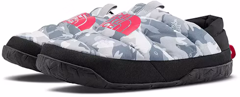 Lookbook The North Face Nuptse Mules 'Negro Blanco' NF0A5G2F-JBO