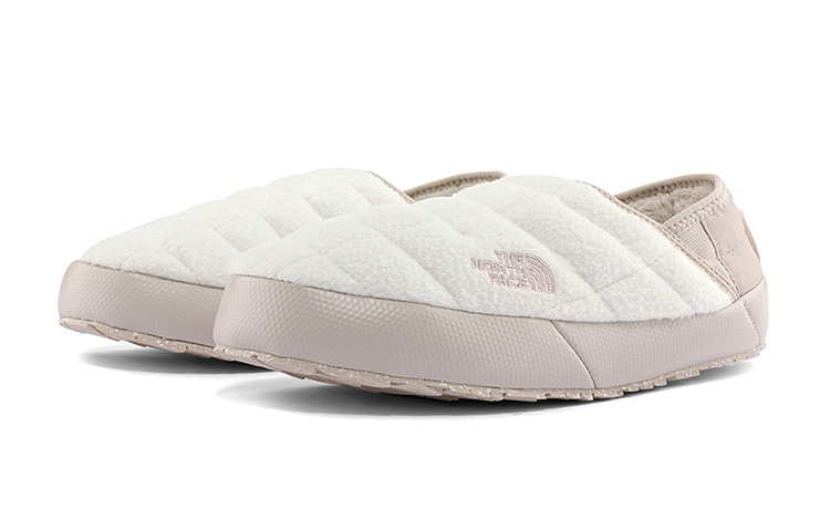 Lookbook The North Face Thermoball Traction Denali V Mules 'Gardenia White Grey' NF0A7W4L-32F