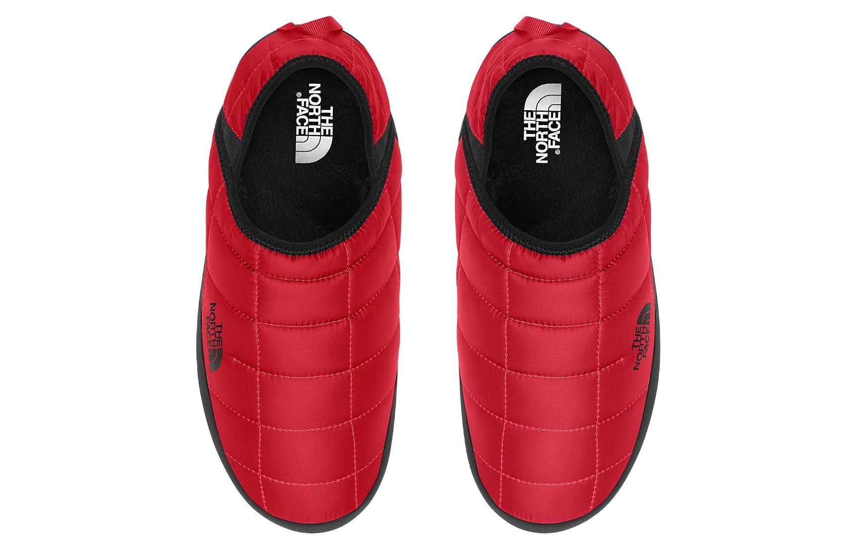 Lookbook The North Face Thermoball Traction Mule 5 ''Rosso Nero'' NF0A3UZNKZ3