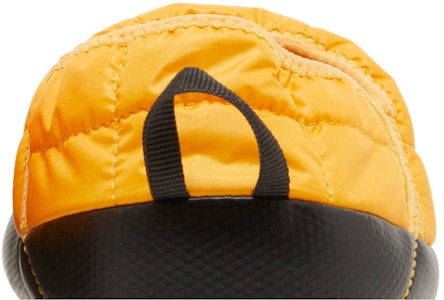 The North Face Thermoball Traction Mule 5 'Summit Gold' Emas Puncak. NF0A3UZN-ZU3 Sizing The North Face Thermoball Traction Mule 5 'Summit Gold' Emas Puncak. NF0A3UZN-ZU3