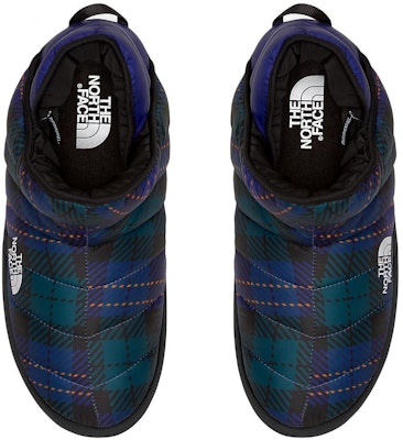The North Face ThermoBall Traction Mule 'Hitam Hijau Ungu' NF0A3MKH-9Y5 Lookbook The North Face ThermoBall Traction Mule 'Hitam Hijau Ungu' NF0A3MKH-9Y5