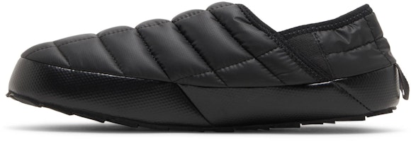 The North Face Thermoball Traction Mule 'Hitam Putih' NF0A3UZNKY41 Lookbook The North Face Thermoball Traction Mule 'Hitam Putih' NF0A3UZNKY41