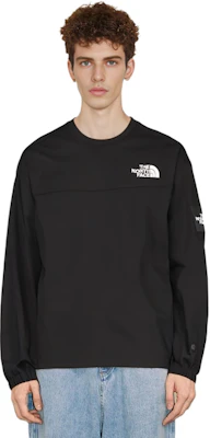 The North Face 男女款黑色圓領套頭衛衣 NM5MP03J Shop The North Face 男女款黑色圓領套頭衛衣 NM5MP03J