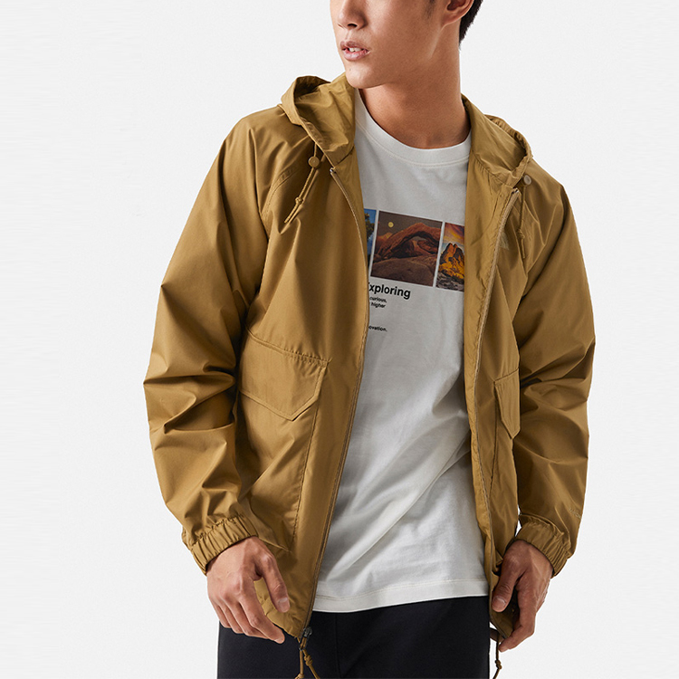 Lookbook The North Face 都會探險棕色印花連帽多口袋外套 NF0A7WDO-173