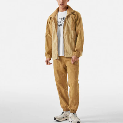 The North Face Urban Exploration Colorblock Hooded Jacket Khaki - NF0A7WDM-QV3 Lookbook The North Face Urban Exploration Colorblock Hooded Jacket Khaki - NF0A7WDM-QV3