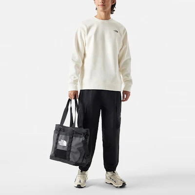 The North Face Urban Exploration 白色刷毛 logo 印花針織上衣 男女款 NF0A86Q5-N3N Shop The North Face Urban Exploration 白色刷毛 logo 印花針織上衣 男女款 NF0A86Q5-N3N