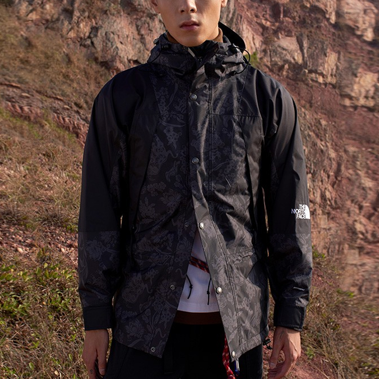 TNF Urban Exploration Lunar New Year Jacket Unisex Black NF0A4UDJ-0WN 圖 4