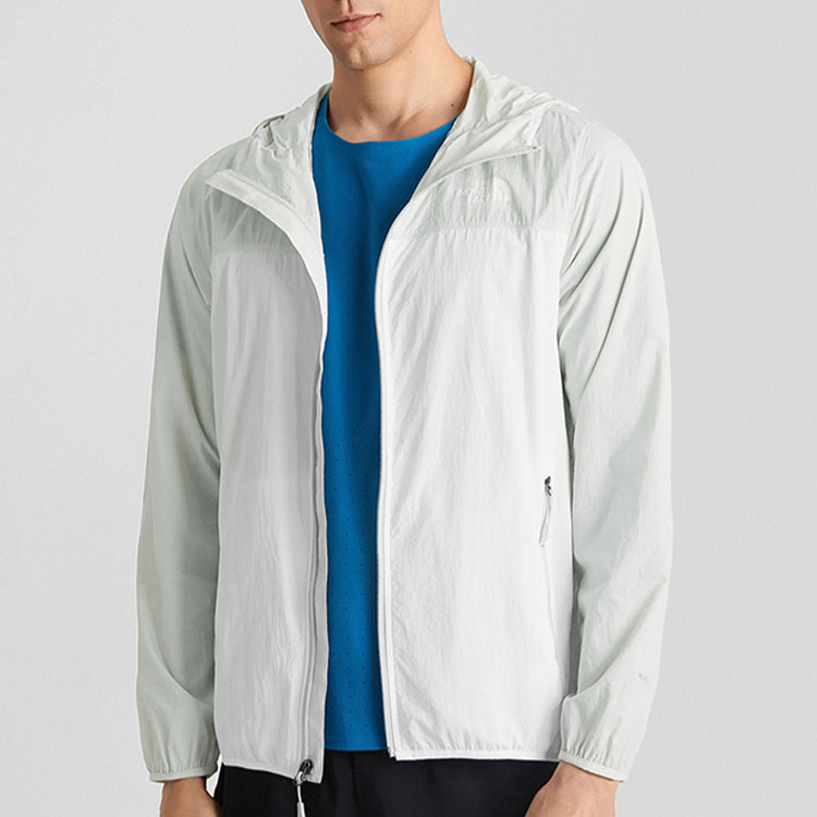 Sizing The North Face 都會探險 UPF50+ 輕量防風外套 灰色。 NF0A4U8X-5TN