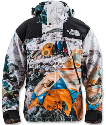 北面 x INVINCIBLE 印花多彩山岳夹克 NF0A4NDN-S58 Buy 北面 x INVINCIBLE 印花多彩山岳夹克 NF0A4NDN-S58