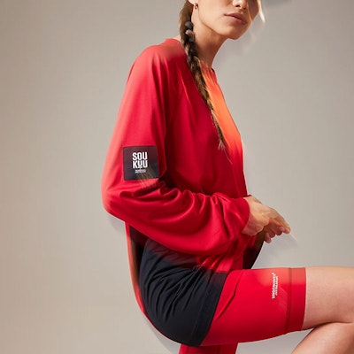 The North Face x Soukuu 紅色長袖排汗T恤 男女款. NF0A87UK-VOL Purchase The North Face x Soukuu 紅色長袖排汗T恤 男女款. NF0A87UK-VOL