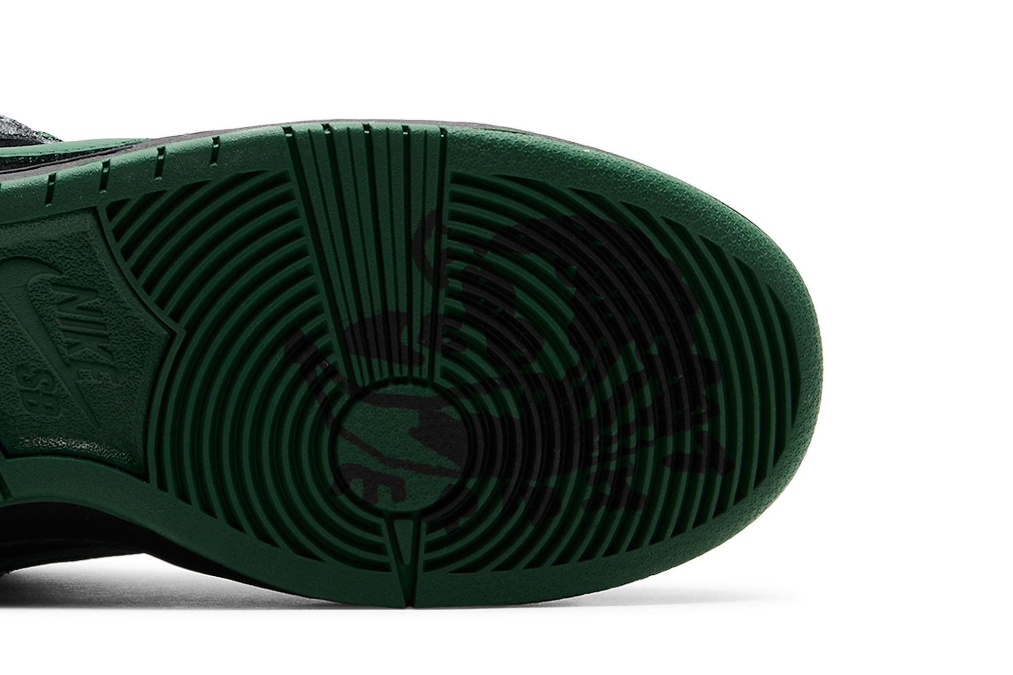 Details for THERE Skateboards x Nike Dunk Low SB ''Noir Gorge Vert'' HF7743-001