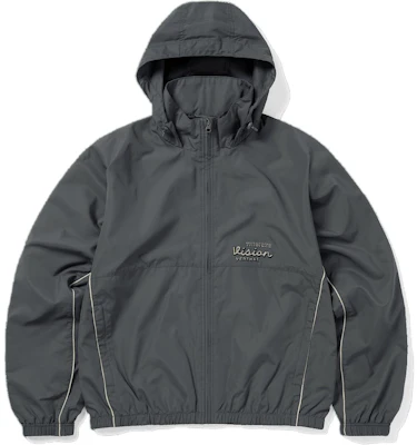 Chaqueta Warm Up Gris Tormenta thisisneverthat con Capucha Desmontable y Logo Bordado TN243WOWLS04STR Buy Chaqueta Warm Up Gris Tormenta thisisneverthat con Capucha Desmontable y Logo Bordado TN243WOWLS04STR