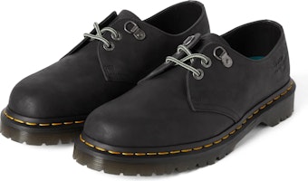 thisisneverthat x Dr. Martens 1461『黑色懷俄明』 32182001 Lookbook thisisneverthat x Dr. Martens 1461『黑色懷俄明』 32182001