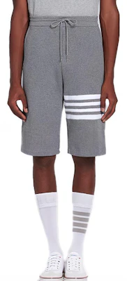 THOM BROWNE 4-Bar Celana Pendek Kasual Abu-Abu Edisi Musim Panas MJQ083A-06452-035 Buy THOM BROWNE 4-Bar Celana Pendek Kasual Abu-Abu Edisi Musim Panas MJQ083A-06452-035