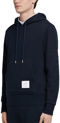 톰 브라운 4바 허니콤 피케 후드 블루 로고 풀오버 스웻셔츠 MJT131A-04446-415 Purchase 톰 브라운 4바 허니콤 피케 후드 블루 로고 풀오버 스웻셔츠 MJT131A-04446-415