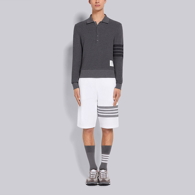 Purchase Thom Browne 4-Bar Knit Polo Lengan Panjang Abu-Abu. MJP132A-05802-025