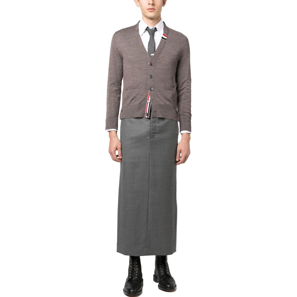 THOM BROWNE  Brown Solid V-Neck Knitted Sweater Long Sleeve. MKC489AY1014211 圖 3