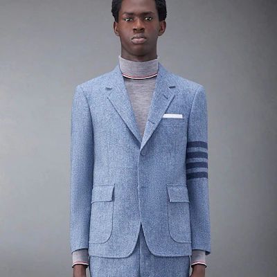 THOM BROWNE 休闲四条纹粗花呢西装。 MJU560A-05385 Lookbook THOM BROWNE 休闲四条纹粗花呢西装。 MJU560A-05385