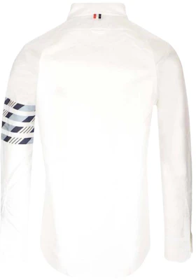 Thom Browne经典四道杠条纹纽扣衬衫白色款式 MWL374C-F0572-460 Lookbook Thom Browne经典四道杠条纹纽扣衬衫白色款式 MWL374C-F0572-460
