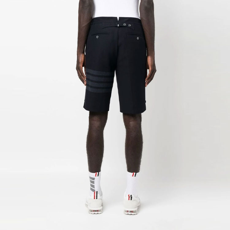 THOM BROWNE  Dark Stripe Logo Casual Shorts - Navy Blue. MJQ159A-06772-415 圖 7