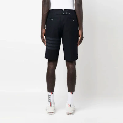 THOM BROWNE Dark Stripe Logo Casual Shorts - Navy Blue. MJQ159A-06772-415 Sizing THOM BROWNE Dark Stripe Logo Casual Shorts - Navy Blue. MJQ159A-06772-415