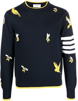 Thom Browne Sweater Motif Bunga Leher Bulat. MKA444A-Y1002-415 Order Thom Browne Sweater Motif Bunga Leher Bulat. MKA444A-Y1002-415