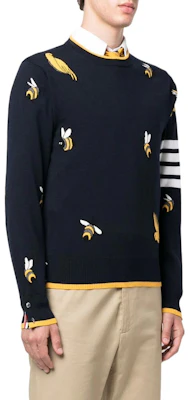 Thom Browne Sweater Motif Bunga Leher Bulat. MKA444A-Y1002-415 Purchase Thom Browne Sweater Motif Bunga Leher Bulat. MKA444A-Y1002-415