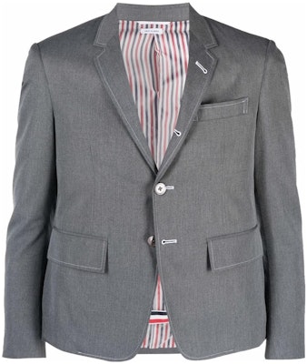 Thom Browne Jas Abu-Abu Lengan Panjang Single-Breasted Solid. MJC159G-04502-035 Order Thom Browne Jas Abu-Abu Lengan Panjang Single-Breasted Solid. MJC159G-04502-035