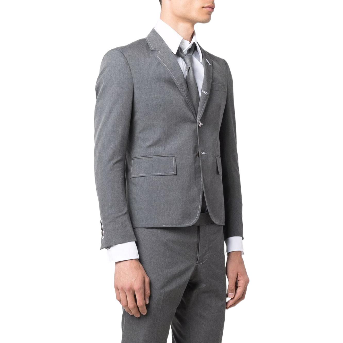 Shop Thom Browne Jas Abu-Abu Lengan Panjang Single-Breasted Solid. MJC159G-04502-035